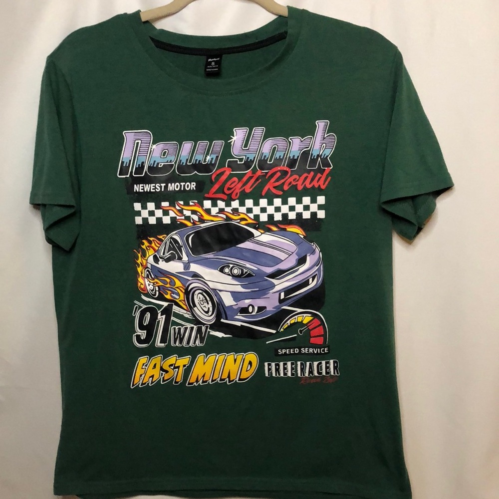 ROMWE Mens green short sleeve graphic tee shirt. Size Small.